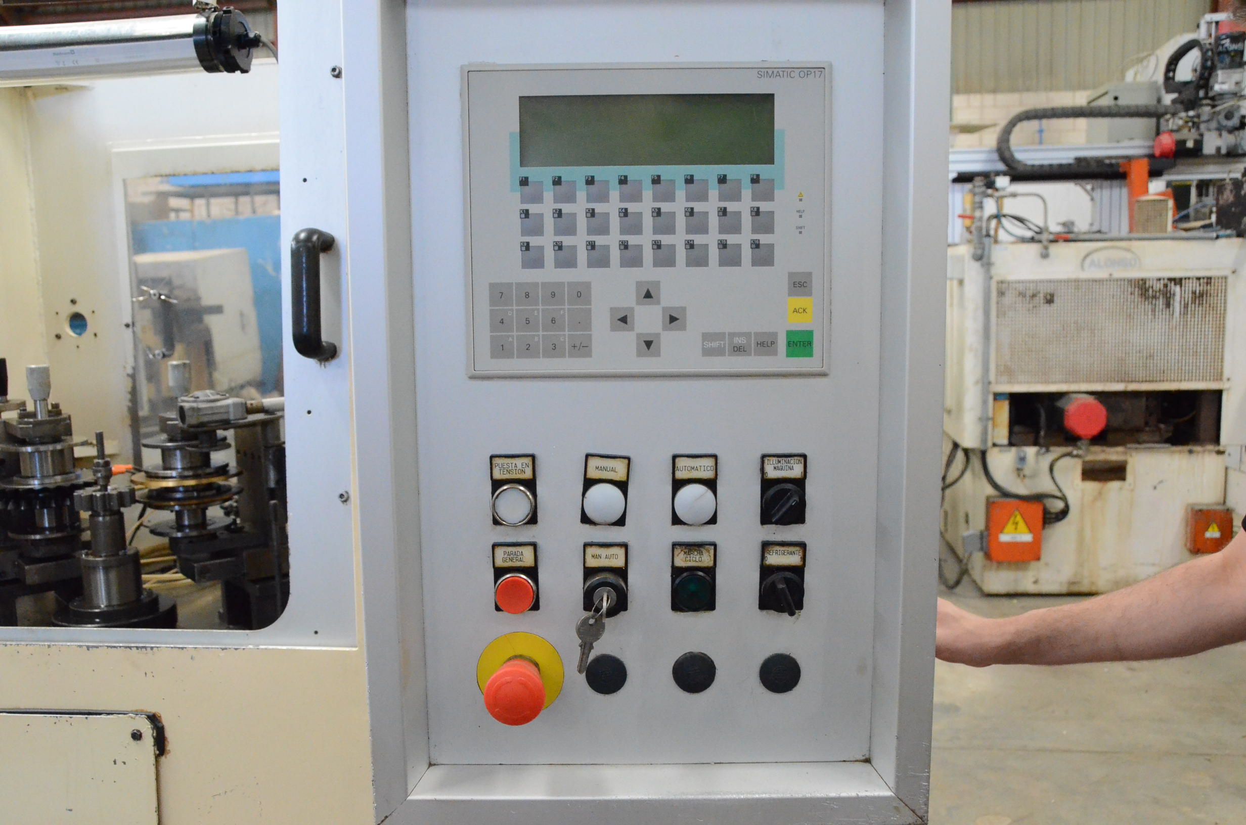 Usado 2000 Global Carbide Tools UCD-25-UT Achaflanadoras #4454