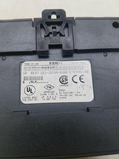 Used Siemens 6ES7 221-1EF00-0XA0 6ES7221-1EF00-0XA0 6ES72211EF000XA0
