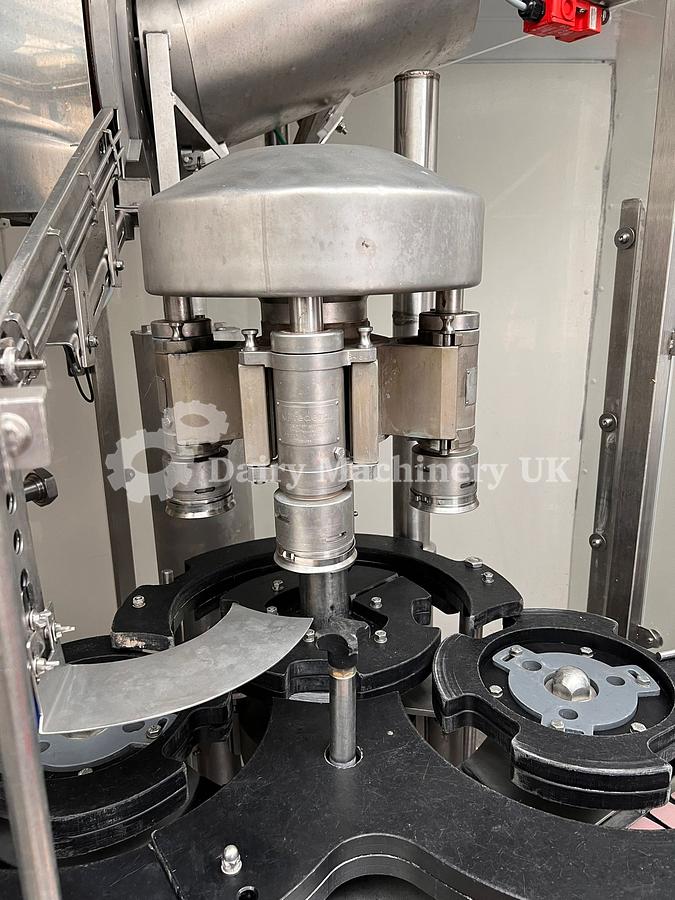 Used Federal filler 12/4 for Glass bottles