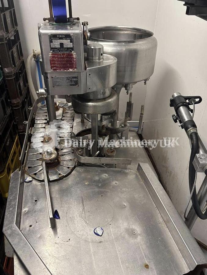 Used 1000 L/H Milk Processing Package ( Pasteuriser + Separator + Glass Bottle Filler )