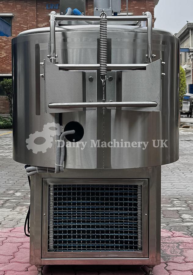 2025 Dairy Machinery UK FMCT-300 L