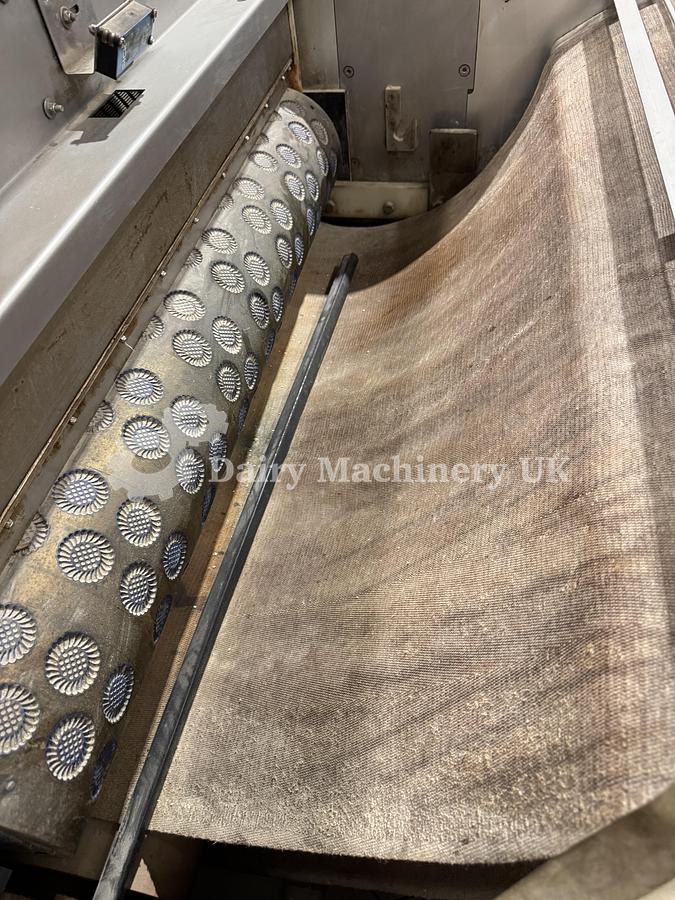 Used Biscuit Production Line For Sale ( Oreo Type ) 800kg/hr