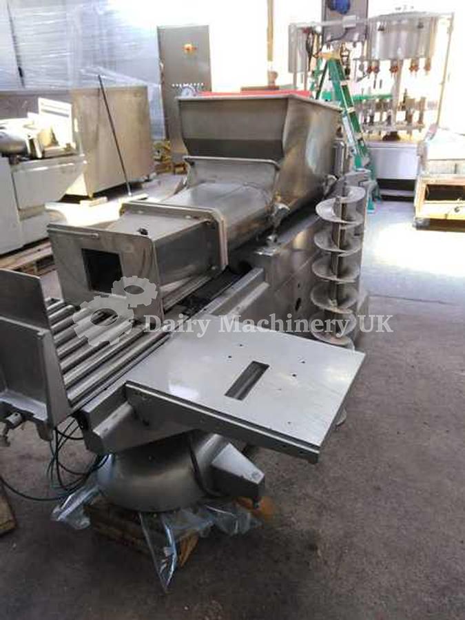 Used Ημιαυτόματο μηχάνημα πλήρωσης για χύμα γέμισμα σε χαρτοκιβώτια για βούτυρο & μαργαρίνη