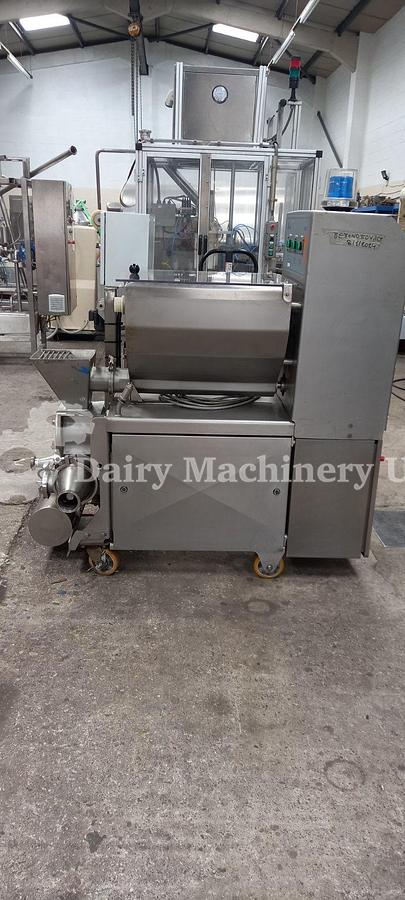 Refurbished APV Fruit Feeder 3000 kg/hr 