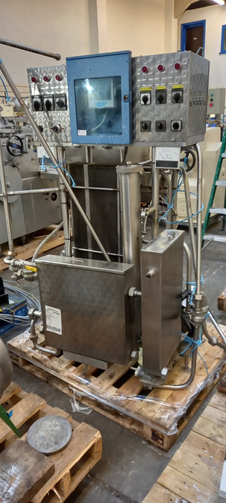 Refurbished MALLDISON 1000 Litre/H Milk Pasteuriser Self Heated