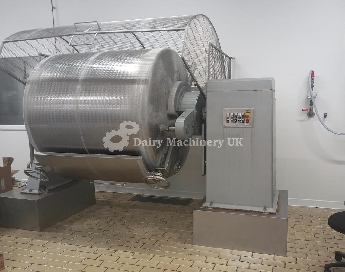 Used Langhi Butter Churn 2000 Litres
