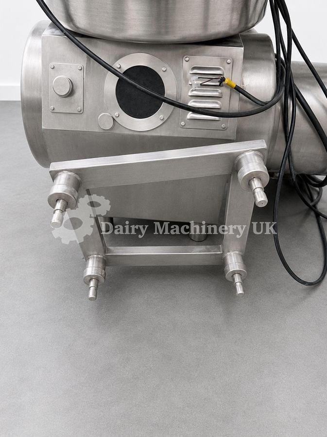Used REDA RE50 5000 L/H CREAM SEPARATOR COMPLETE
