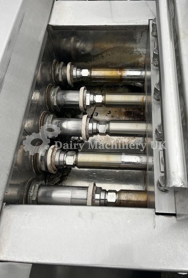 Used APV GAULIN HOMOGENISER MC 25-3,5TPS 240 Bar 