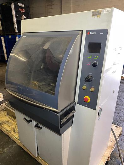 Used 2014 Struers Axitom Auomatic Cut-Off Saw