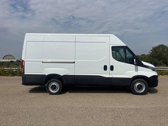 Usato Iveco Daily 35S16 Furgone Trasporto Moto - Officina Mobile