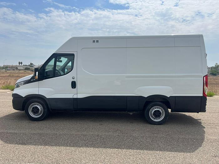 Usato Iveco Daily 35S16 Furgone Trasporto Moto - Officina Mobile