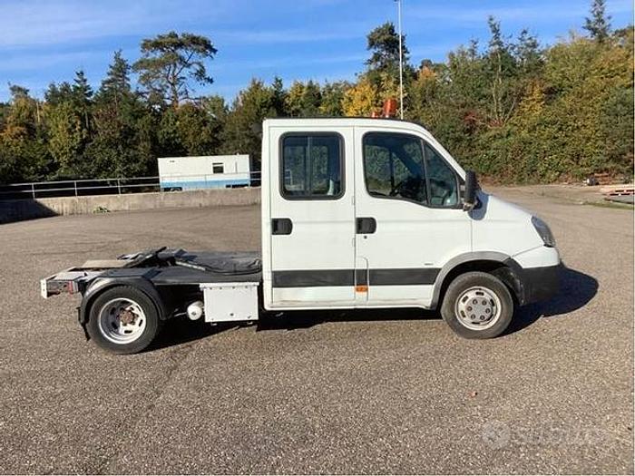 Used Iveco 40c18 (35 q.li) doppia cabina passo 3450