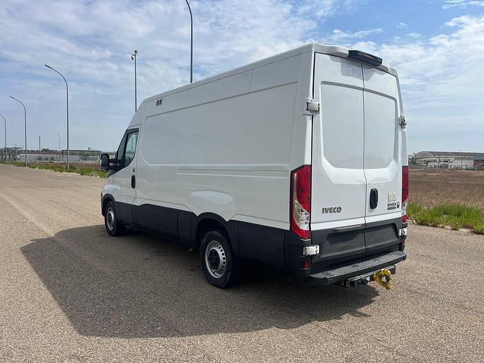 Usato Iveco Daily 35S16 Furgone Trasporto Moto - Officina Mobile