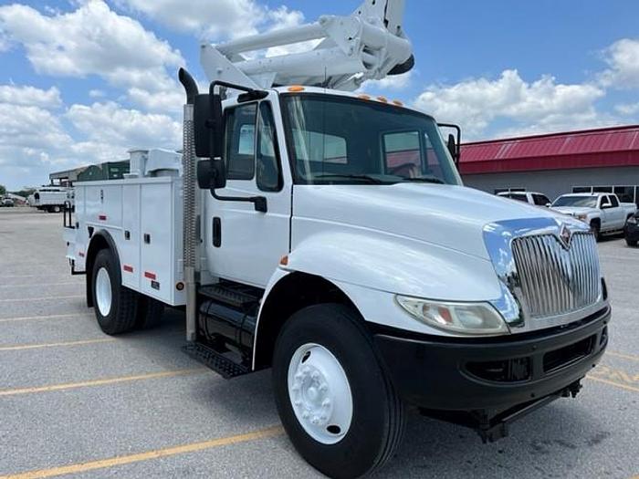 Used Altec TA40-P 54ft Bucket Boom on 2011 International 4300 Truck - C88373