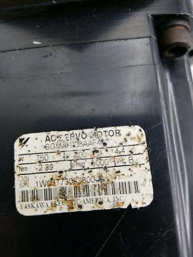 Used Yaskawa SGMAH-08AAF4 AC Motor