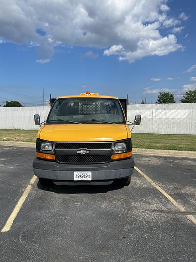 Used Chevy 2004 3500 HD Stakebed Liftgate Alternative Fuel CNG, extended range