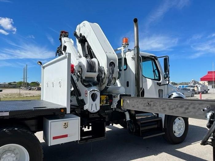 Used Effer 310.11 3s 25130 lb Knuckle Boom on 2009 Freightliner M2 106 Flatbed Truck - CE5787
