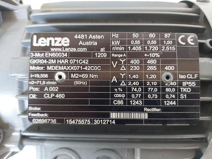 Winkelgetriebemotor mit Abtriebswelle, GKR04-2M HAR 071C42, 71,8 r/min, 69Nm, Lenze neu