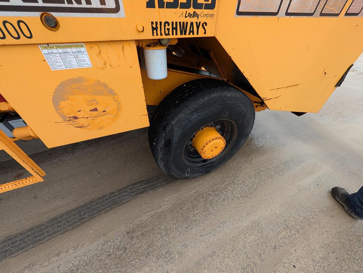 Used 2004 Rosco SPR-HH Chip Spreader