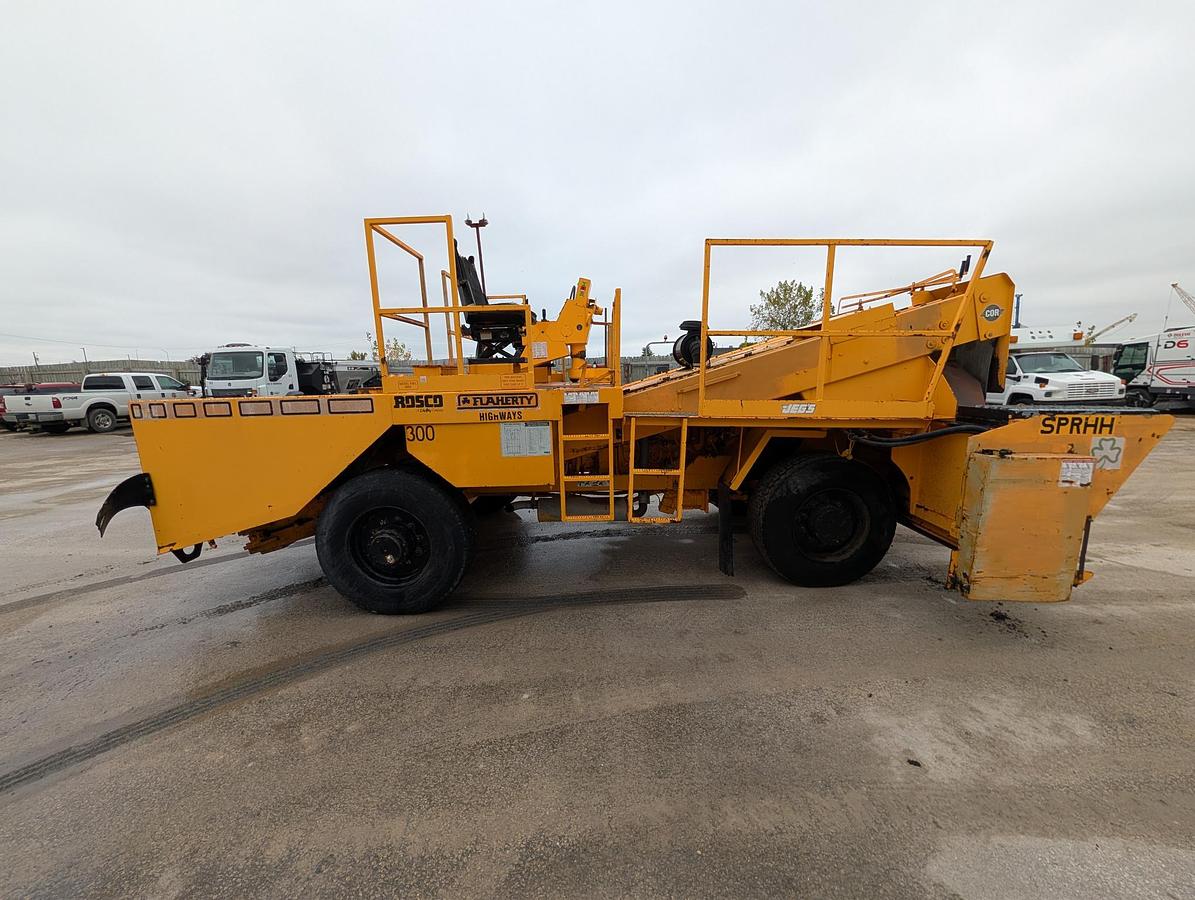 Used 2004 Rosco SPR-HH Chip Spreader