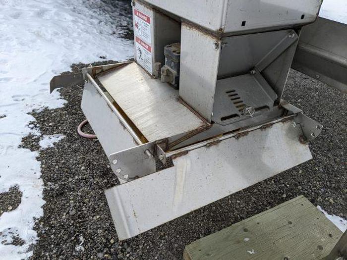 Used Henke Slide-In Spreader