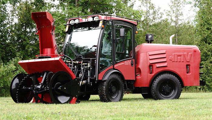 MV6 Tractor