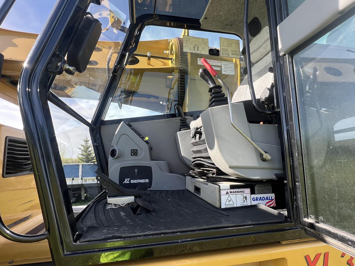 Used 2011 Gradall XL3100 Excavator