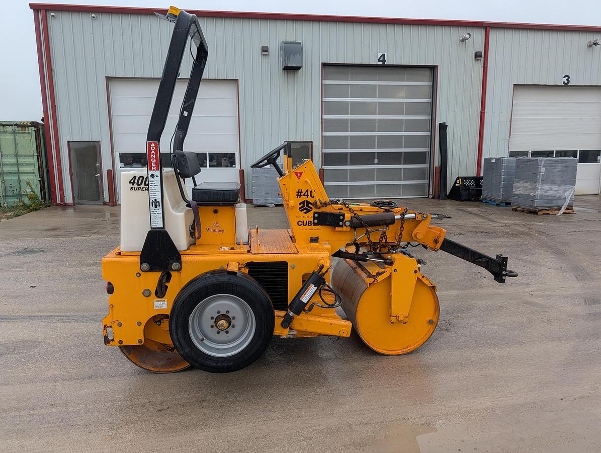 Used 2013 Leeboy 400T (4-Ton) Double Steel Roller