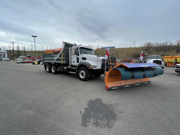 Precision Casting Spreaders