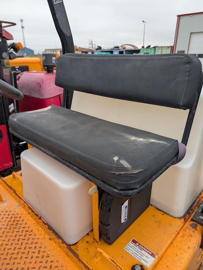 Used 2014 Leeboy 400T (4-Ton) Double Steel Roller