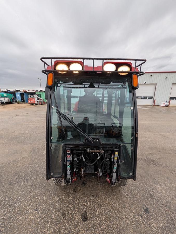 Used 2016 Maclean Engineering MV4 Sidewalk Tractor