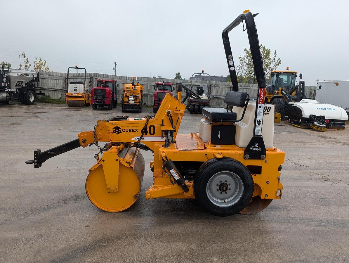 Used 2013 Leeboy 400T (4-Ton) Double Steel Roller