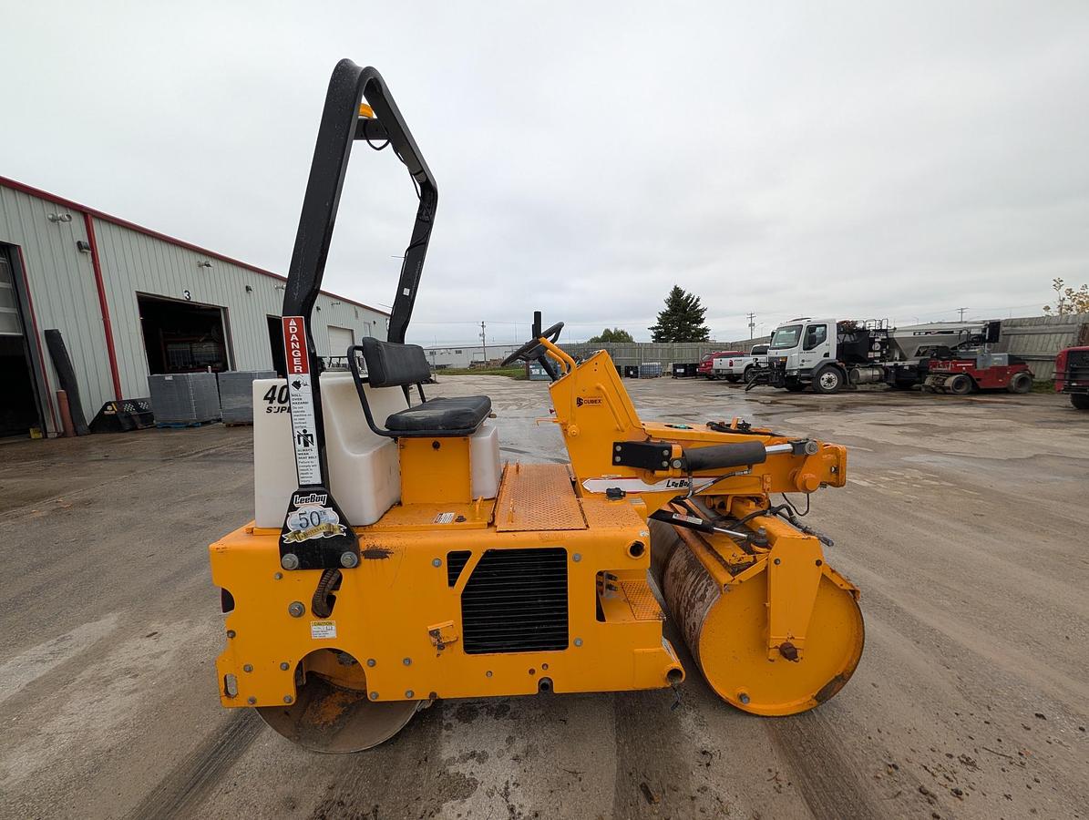 Used 2014 Leeboy 400T (4-Ton) Double Steel Roller