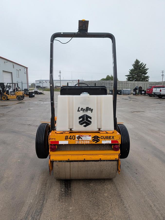 Used 2013 Leeboy 400T (4-Ton) Double Steel Roller