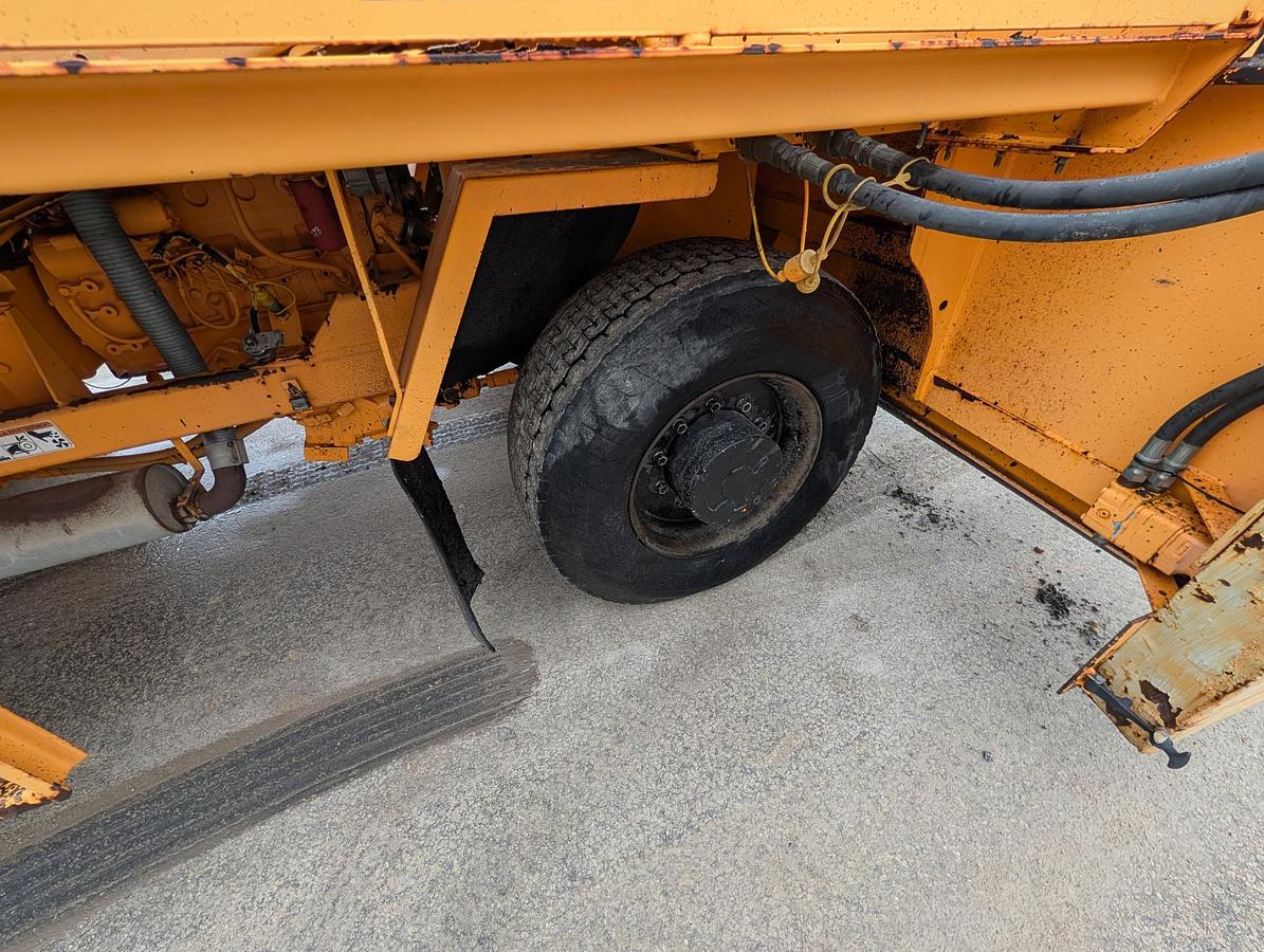 Used 2004 Rosco SPR-HH Chip Spreader