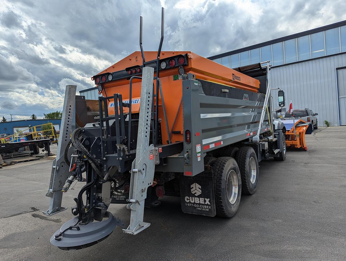 Used Demo Mack / Rasco Plow and Spreader Truck
