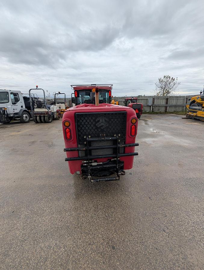 Used 2016 Maclean Engineering MV4 Sidewalk Tractor