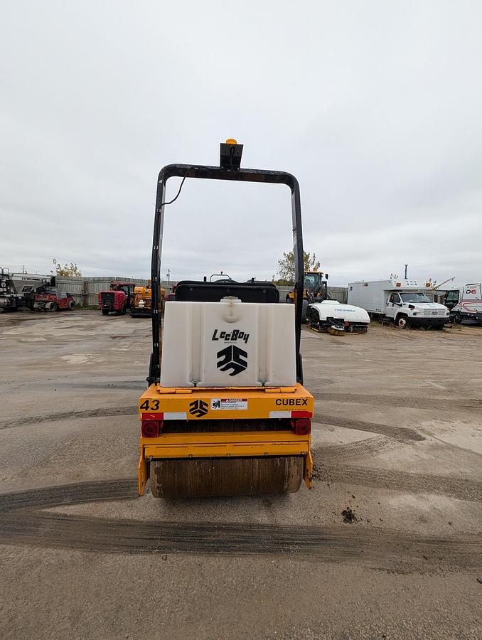 Used 2014 Leeboy 400T (4-Ton) Double Steel Roller