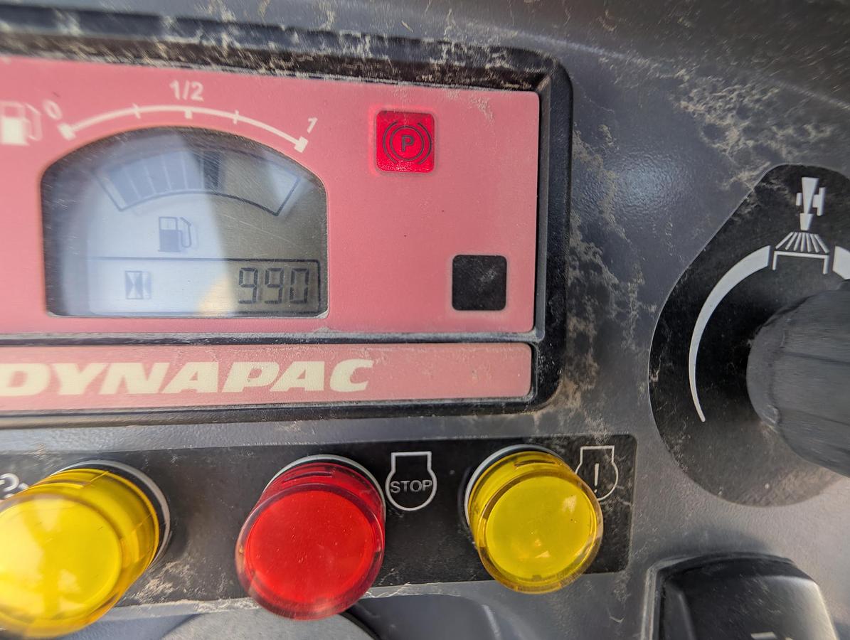 Used 2021 Dynapac CC1300 "COMBI" Roller