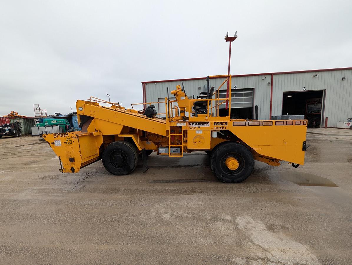 Used 2004 Rosco SPR-HH Chip Spreader