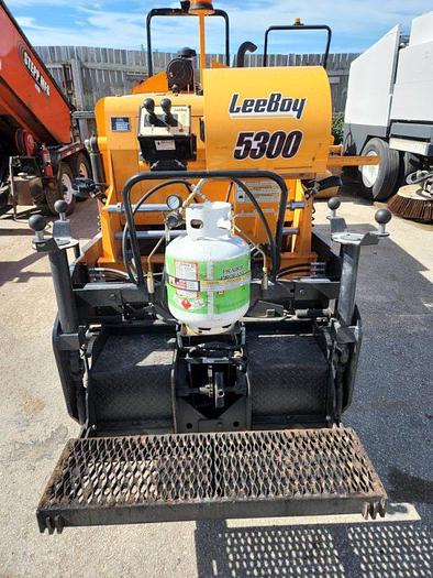 Used 2019 Leeboy 5300 Path Paver