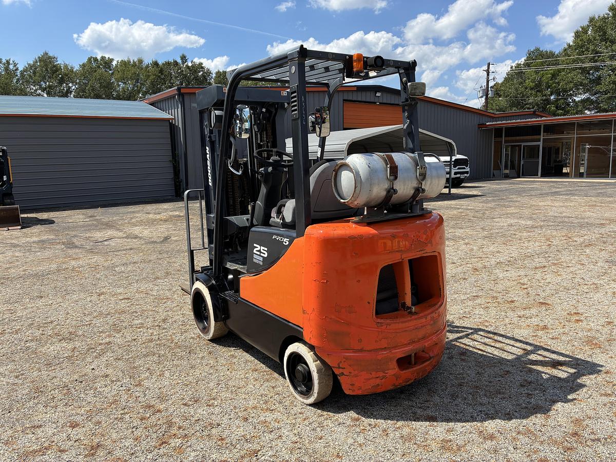 Used 2012 Doosan GC25P-5
