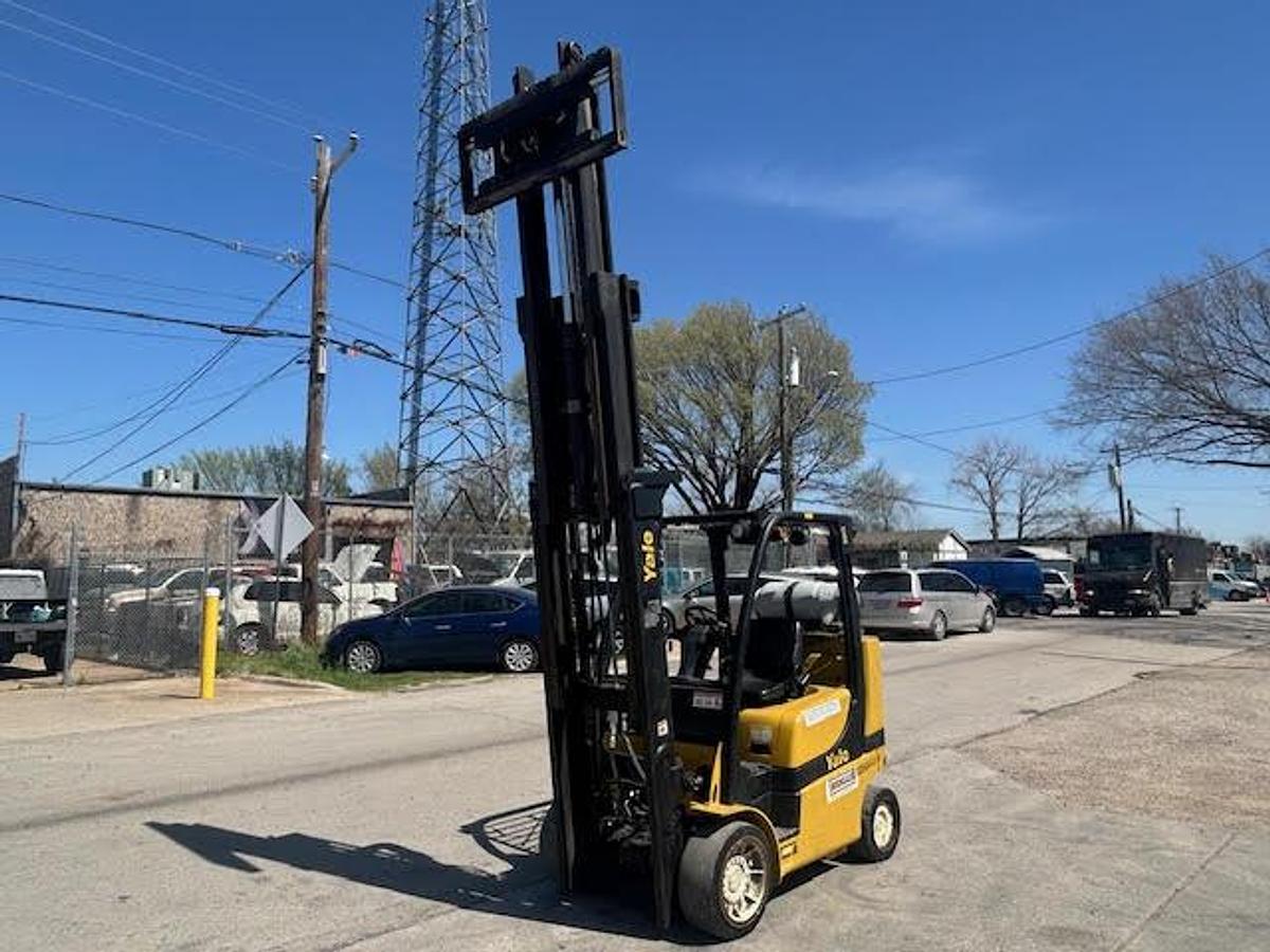 Used 2014 Yale GLC080VXNGAE094