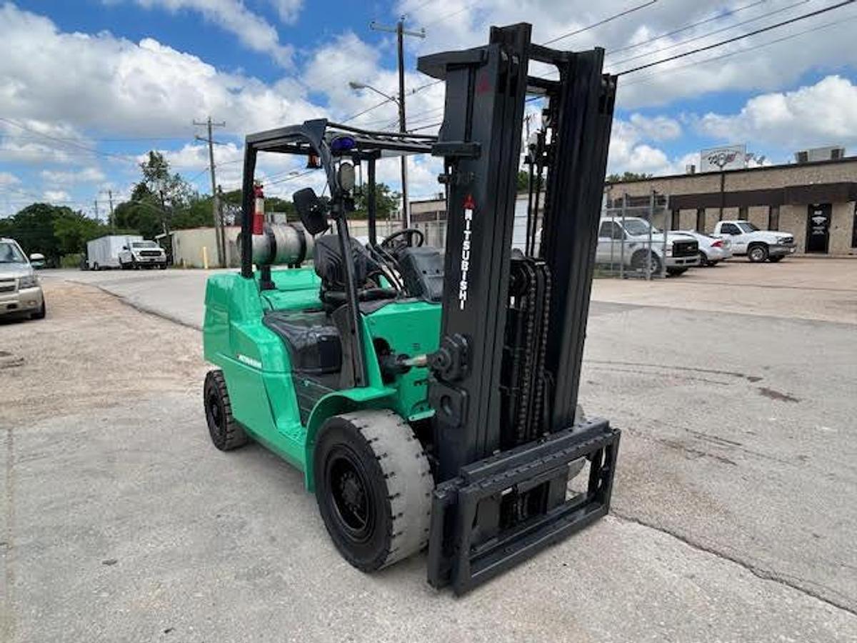 Used 2017 Mitsubishi FG50CN1