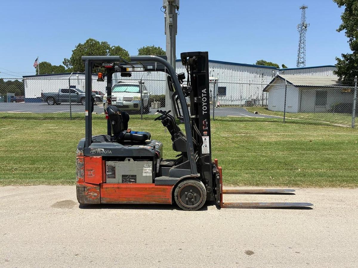 Used 2022 TOYOTA 8FBE20U