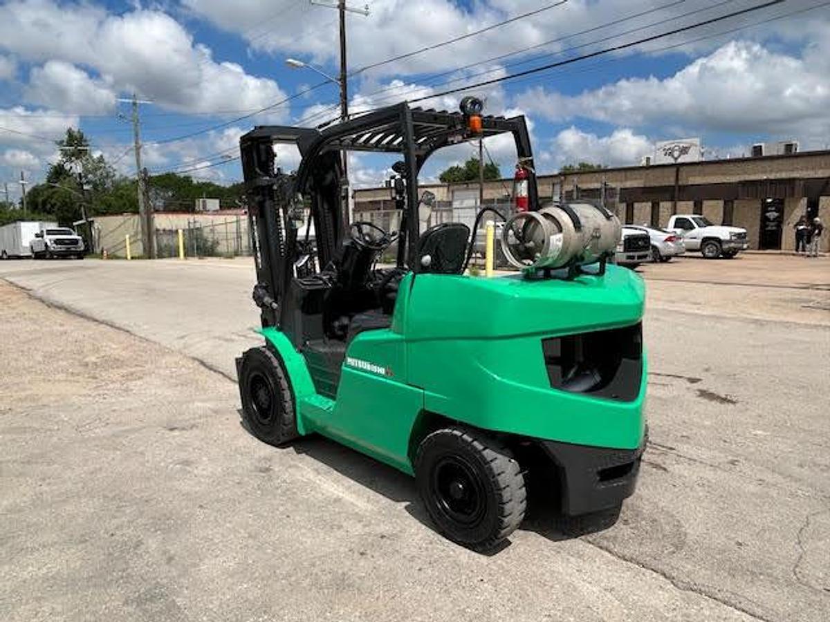 Used 2017 Mitsubishi FG50CN1