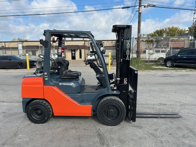 Used 2019 Toyota 8FGU30 6000LBS