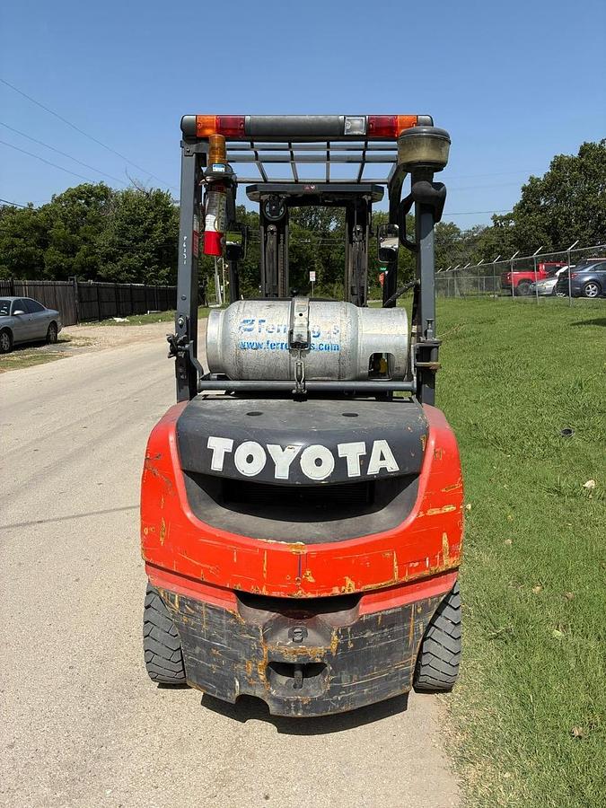 Used 2018 TOYOTA 8FGU25