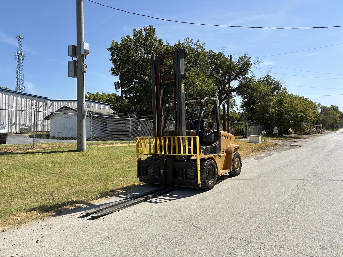 Used 2023 Yale GDP155VXNKBV148
