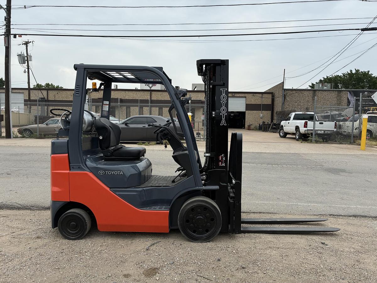 Used 2024 Toyota 8FGCU25